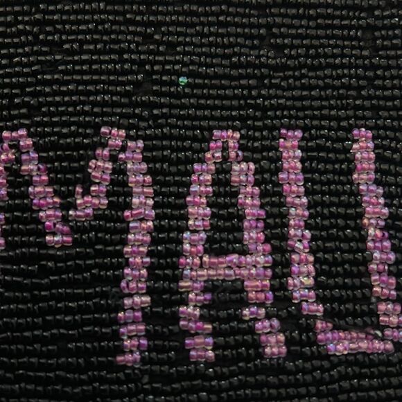 Beaded Black and Pink Clutch I love Maui on one side - Picture 3 of 7